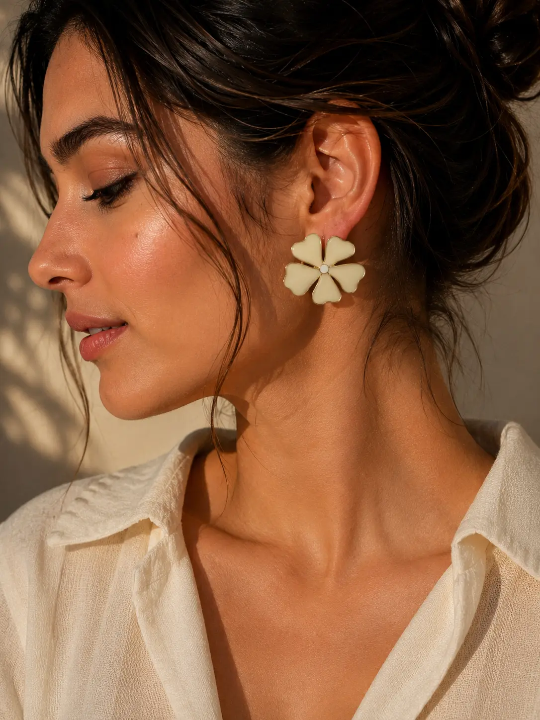 گوشواره فانتزی گل آیوری - Main Image